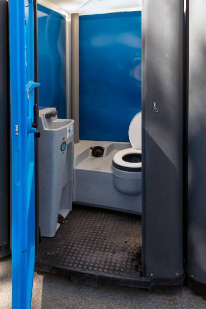 Portable Toilet Options We Offer in Lake Hiawatha, NJ
